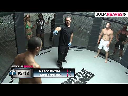 ❤️ Ultimate Fighter fucks wata lamba yarinya dama bayan fada a cikin zobe ❤️  a mu  ❌️